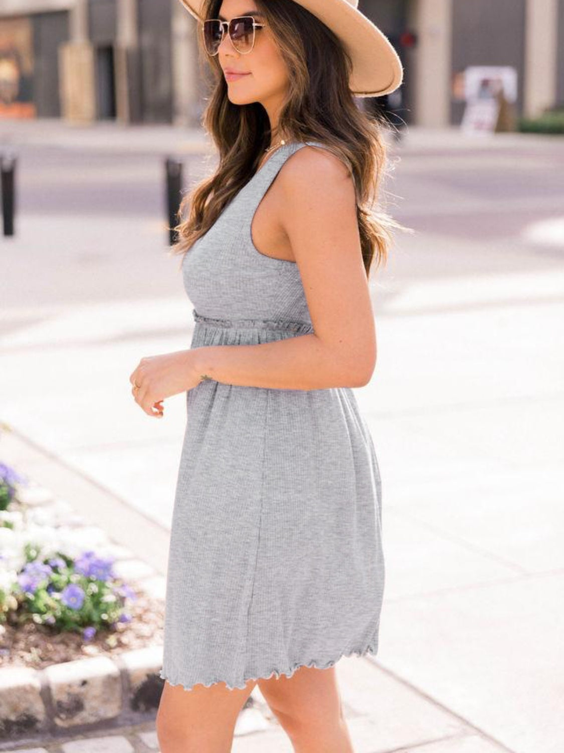 Frill Round Neck Sleeveless Dress, 2 Colors